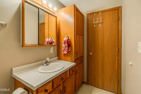 2000 Union Loop NW, Mandan, ND 58554 photo 22