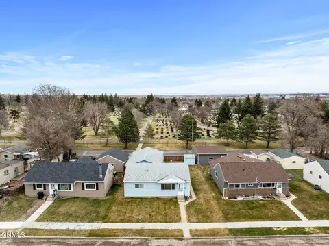708 13th Ave W, Williston, ND 58801 photo 9