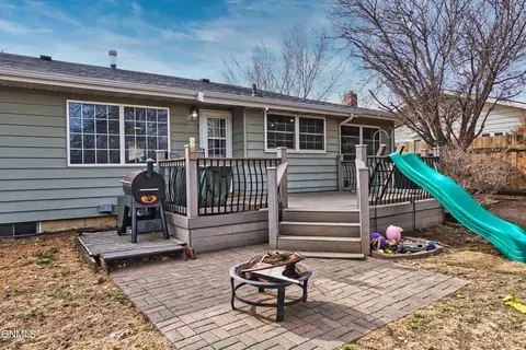 1712 Rose Ln, Williston, ND 58801 photo 5