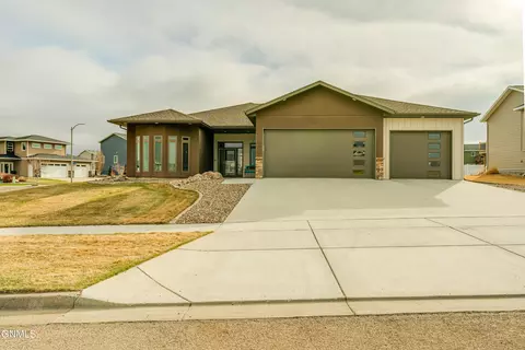 4619 Normandy St, Bismarck, ND 58503
