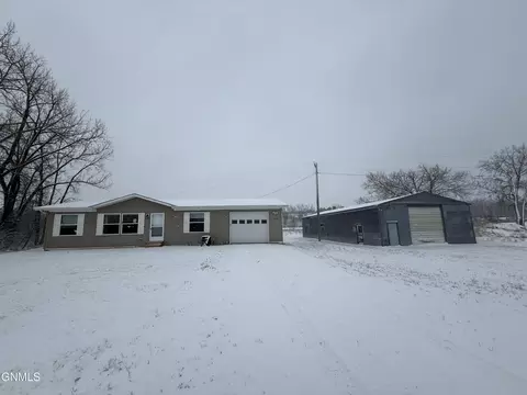 460 Central Ave E, Velva, ND 58790