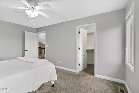 4112 Shorefront Pl SE, Mandan, ND 58554 photo 40