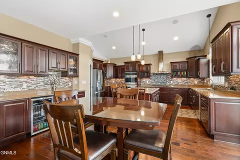 4112 Shorefront Pl SE, Mandan, ND 58554 photo 17