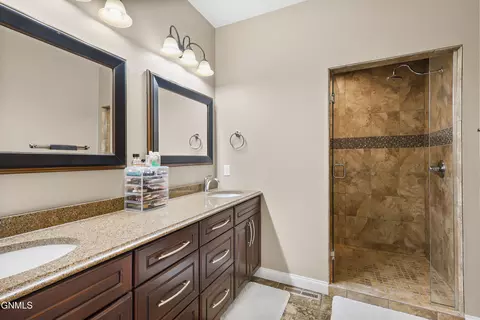4112 Shorefront Pl SE, Mandan, ND 58554 photo 22