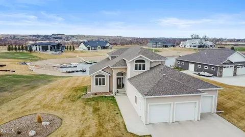 4112 Shorefront Pl SE, Mandan, ND 58554 photo 47