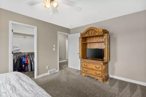4112 Shorefront Pl SE, Mandan, ND 58554 photo 37