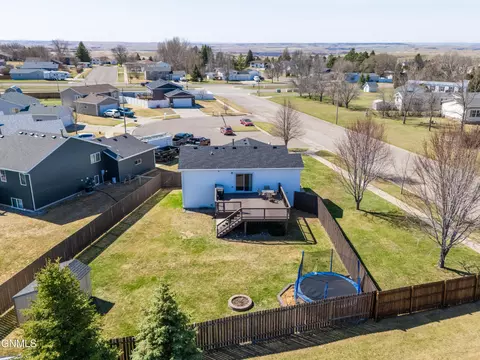 4608 40th Ave NW, Mandan, ND 58554 photo 48