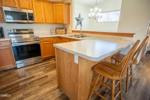 4608 40th Ave NW, Mandan, ND 58554 photo 14