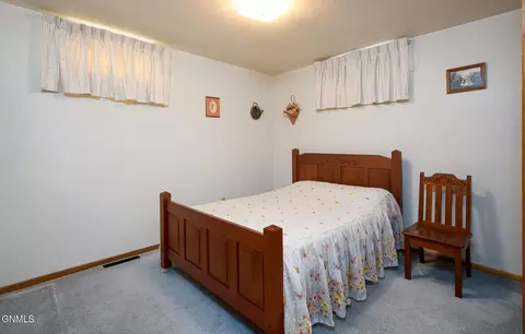 2081 38th St, Mandan, ND 58554 photo 20