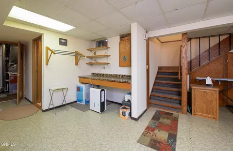 2081 38th St, Mandan, ND 58554 photo 23