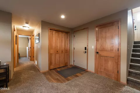 552 Nelson Dr, Bismarck, ND 58503 photo 27