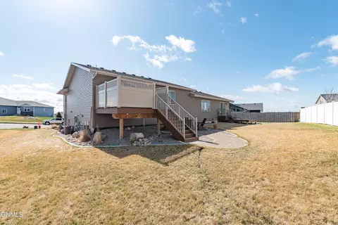 552 Nelson Dr, Bismarck, ND 58503 photo 35