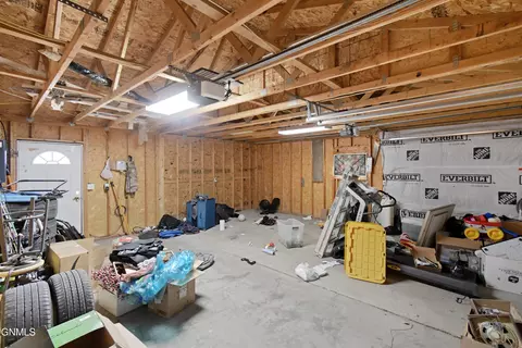 2101 21st Ave W, Williston, ND 58801 photo 23