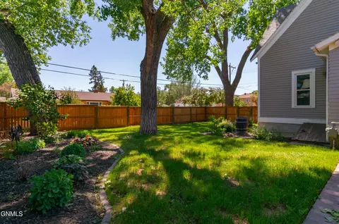 108 6th Ave E, Dickinson, ND 58601 photo 40