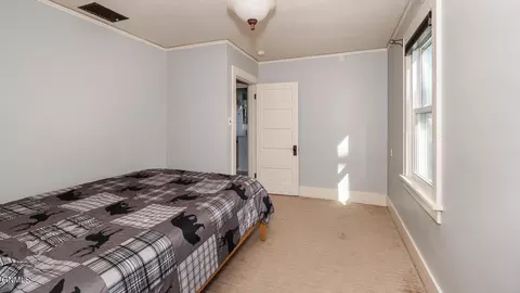 108 6th Ave E, Dickinson, ND 58601 photo 32