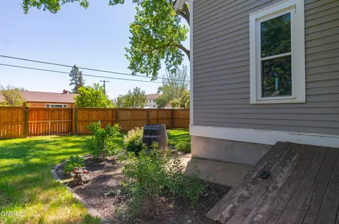108 6th Ave E, Dickinson, ND 58601 photo 41