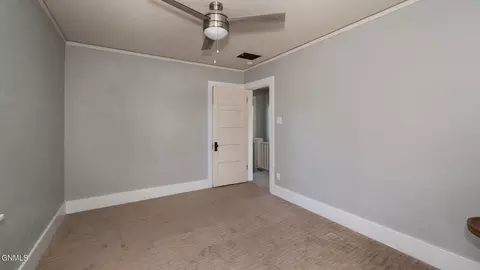 108 6th Ave E, Dickinson, ND 58601 photo 25