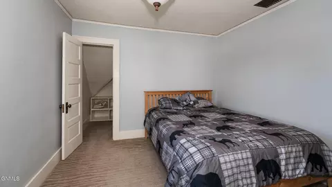 108 6th Ave E, Dickinson, ND 58601 photo 31