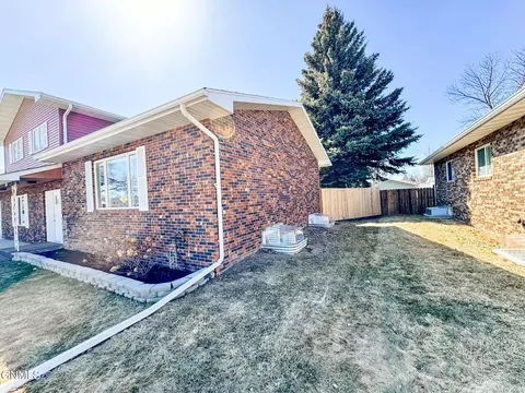 1901 University Ave, Williston, ND 58801 photo 48