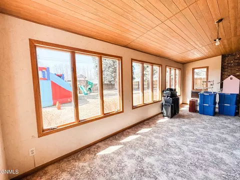 1901 University Ave, Williston, ND 58801 photo 47