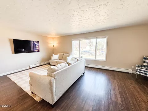 1901 University Ave, Williston, ND 58801 photo 20