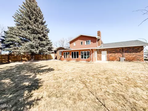 1901 University Ave, Williston, ND 58801 photo 51