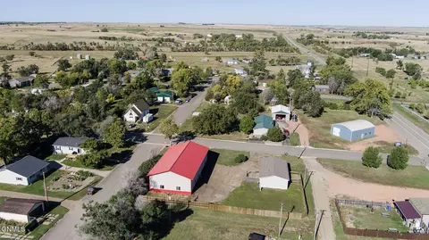 102 1st Ave S, Dodge, ND 58625 photo 29