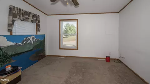 102 1st Ave S, Dodge, ND 58625 photo 9