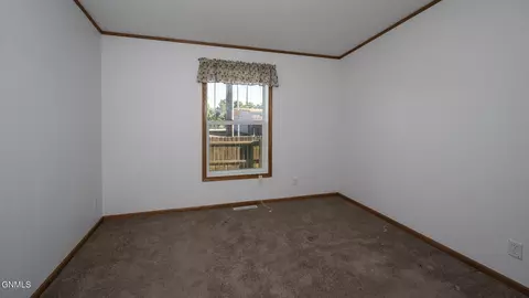 102 1st Ave S, Dodge, ND 58625 photo 13