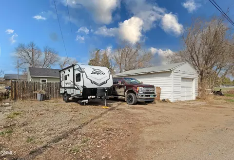1307 10th St W, Williston, ND 58801 photo 25