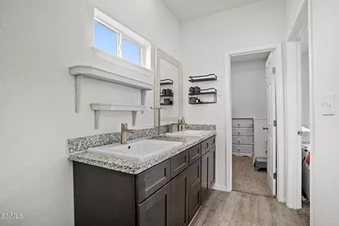 Bath - 3012 31st St W, Williston, ND 58801 photo 4 of 4