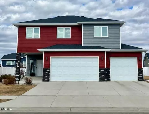 3829 Meridian Dr, Bismarck, ND 58504