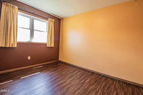 Bedroom - 543 7th St E, Dickinson, ND 58601 photo 4 of 8