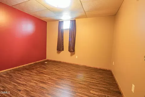 Bedroom - 543 7th St E, Dickinson, ND 58601 photo 6 of 8