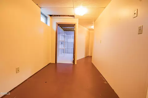 Entry Way - 543 7th St E, Dickinson, ND 58601 photo 1 of 1