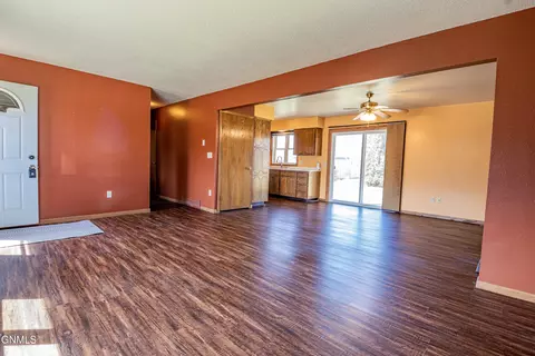 Living - 543 7th St E, Dickinson, ND 58601 photo 4 of 8