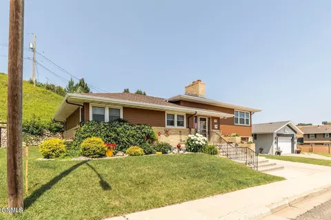 707 9th Ave NW, Mandan, ND 58554 photo 47