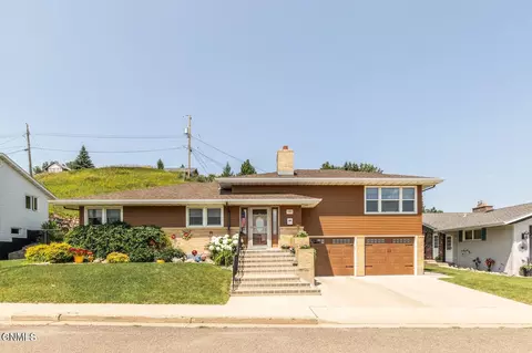 707 9th Ave NW, Mandan, ND 58554 photo 10