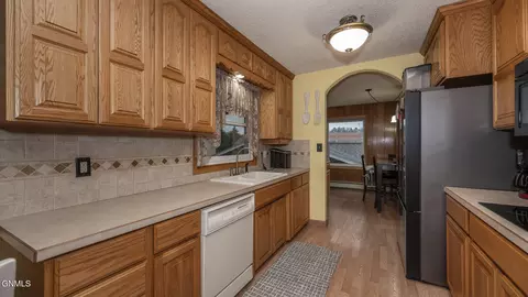 707 9th Ave NW, Mandan, ND 58554 photo 16