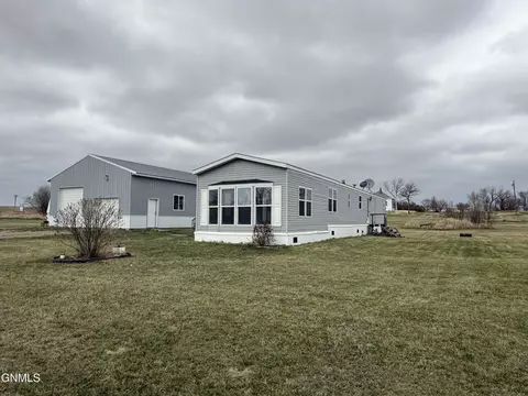 795 Fort Rice St, Fort Rice, ND 58554