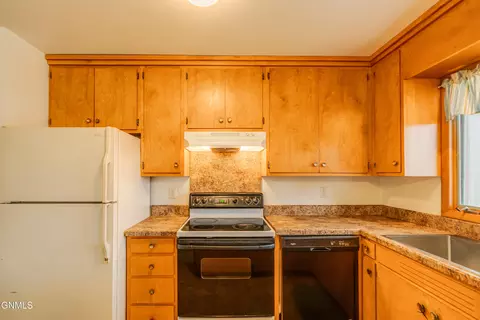 1034 Summit Blvd, Bismarck, ND 58504 photo 7