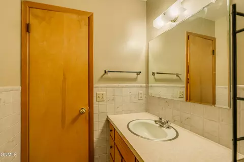 1034 Summit Blvd, Bismarck, ND 58504 photo 29