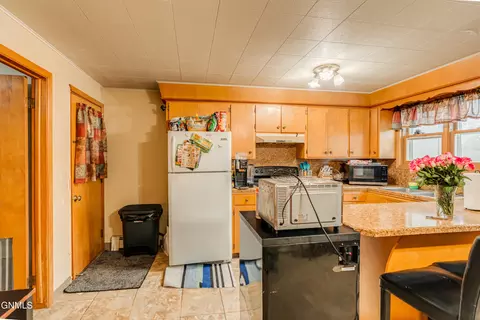1034 Summit Blvd, Bismarck, ND 58504 photo 45
