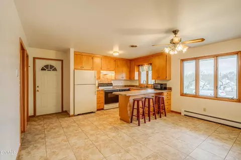 1034 Summit Blvd, Bismarck, ND 58504 photo 11