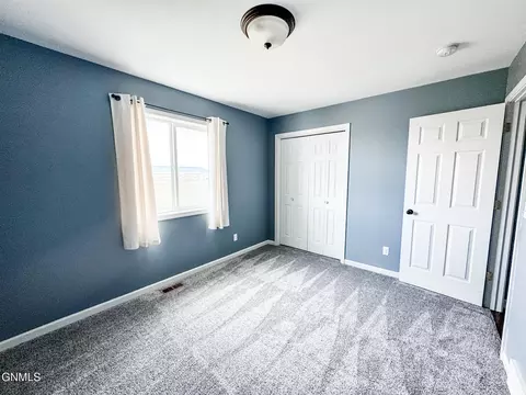 2502 12th Ave W, Williston, ND 58801 photo 26