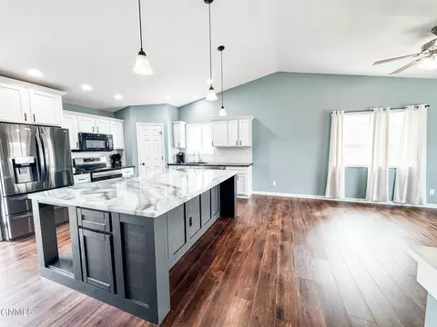 2502 12th Ave W, Williston, ND 58801 photo 5