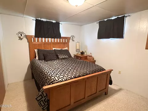 Bedroom - 206 2nd St NE, Steele, ND 58482 photo 9 of 13