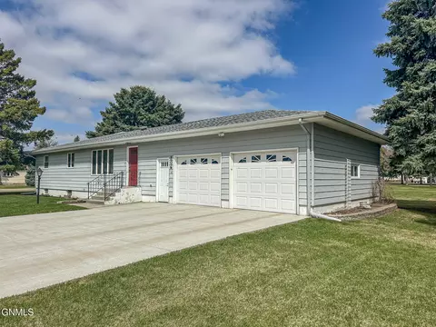 Exterior - 206 2nd St NE, Steele, ND 58482 photo 19 of 19