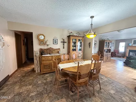 Dining - 206 2nd St NE, Steele, ND 58482 photo 1 of 1