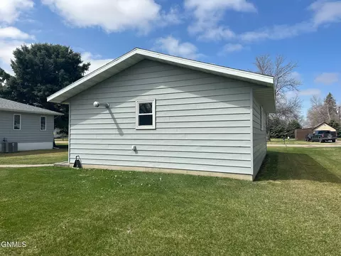 Other - 206 2nd St NE, Steele, ND 58482 photo 23 of 31